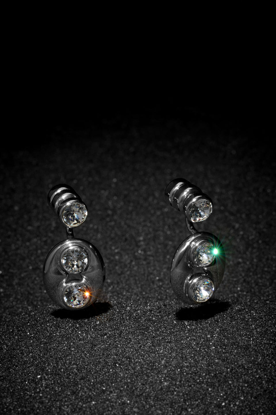 Iris Earring White Crystals And Silver Base