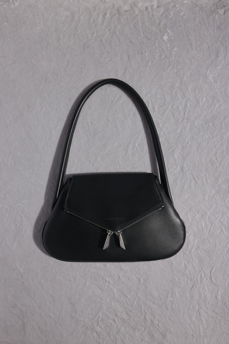 Gemini Flat Shoulder Bag Black Nappa And Silver Hardware