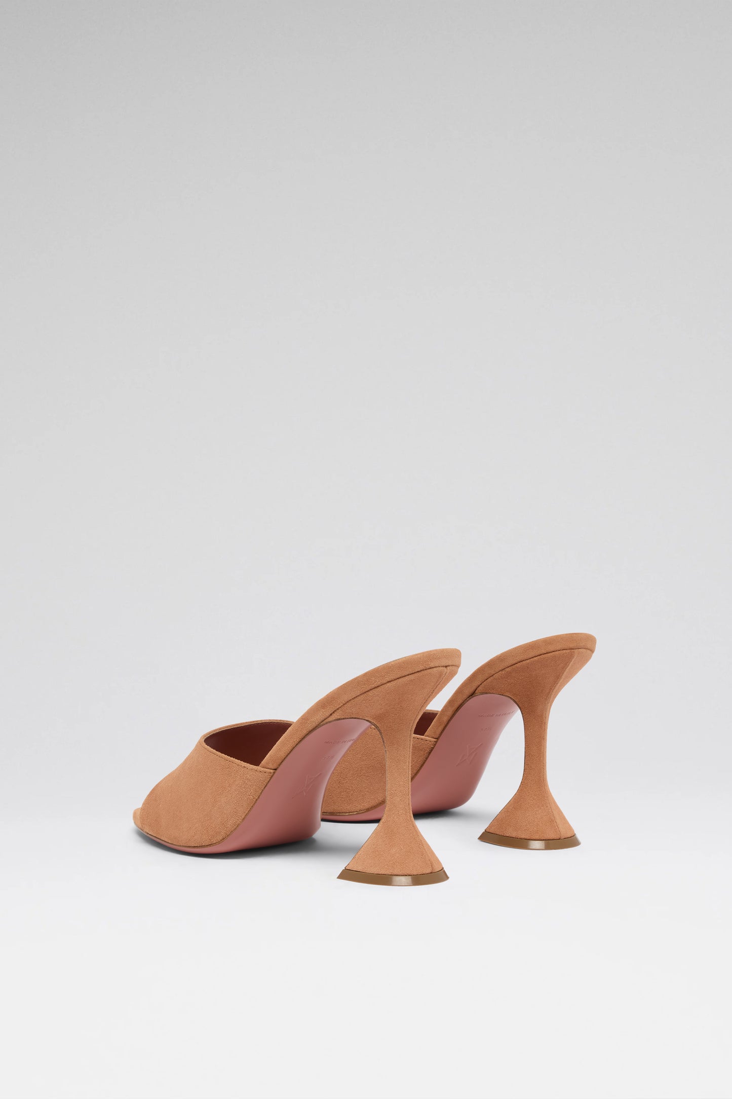 Lupita Slipper 95 Latte Suede