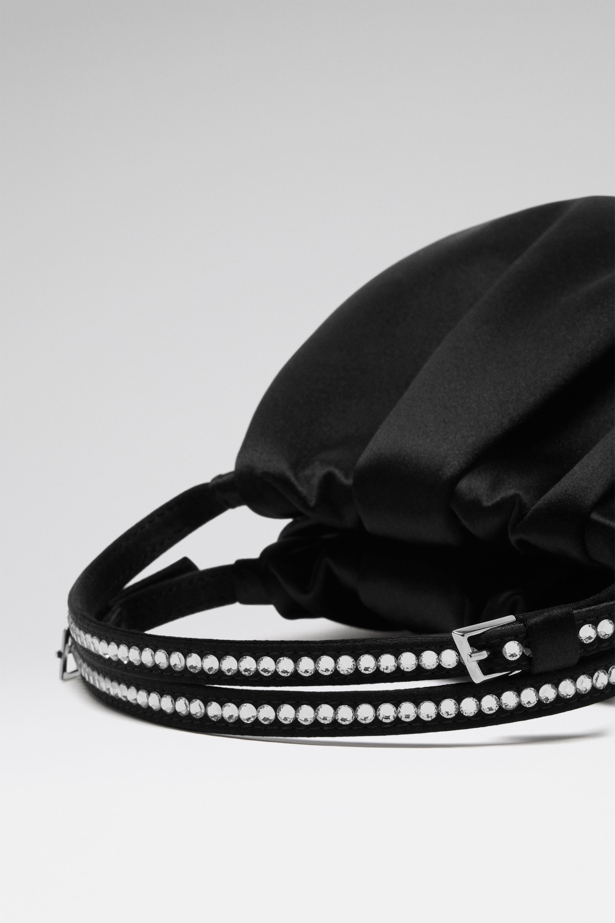 ハンドバッグ AMINA MUADDI HAND BAG (VITTORIACRYSTAL SAORWHCR) Vittoria Crystal Bag Black Satin And White Crystals