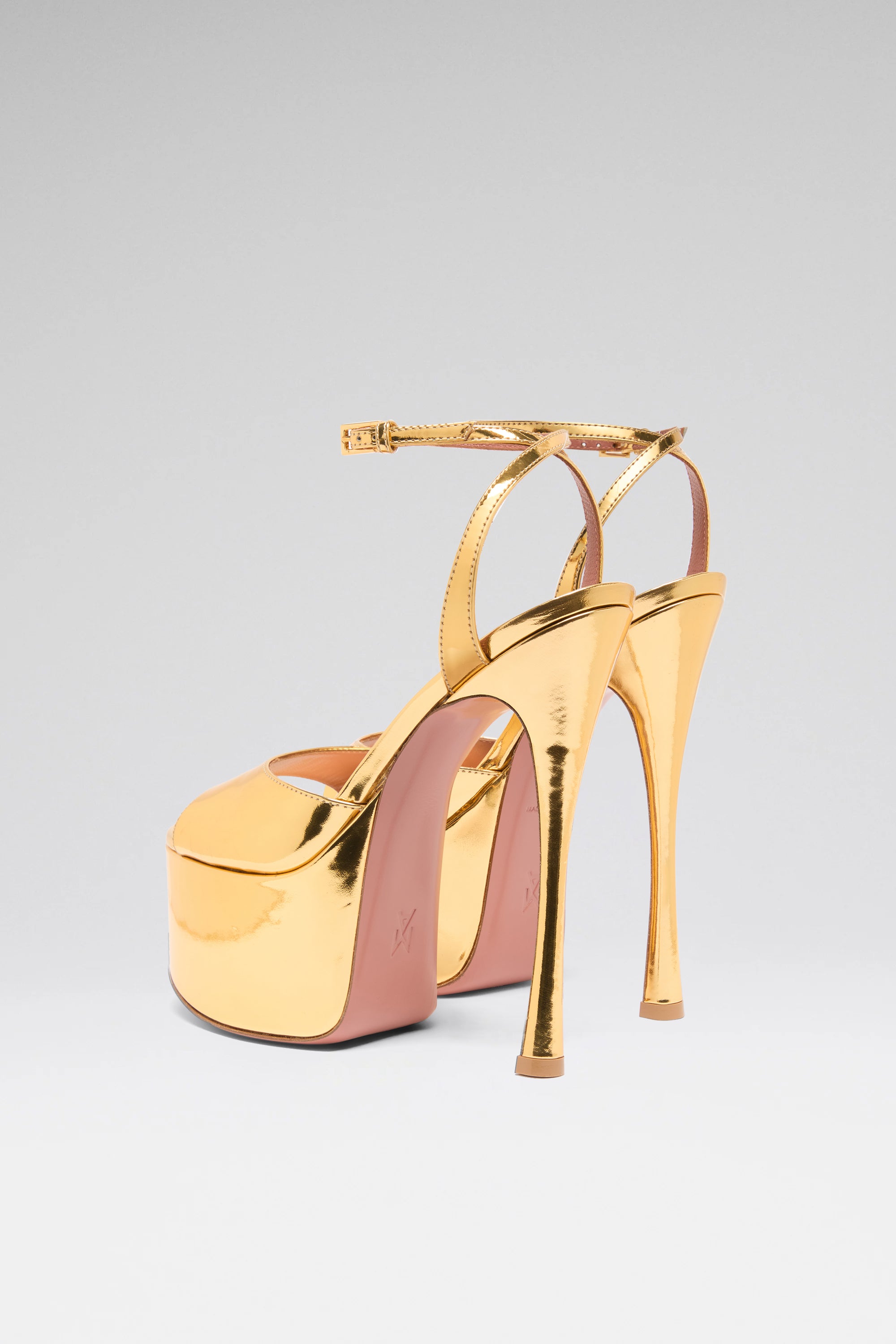 7月末まで限定値下げアパルトモン MOHI GOLD BUCKLE SANDAL Aya Sandal 155 Gold Mirror And Gold Buckle
