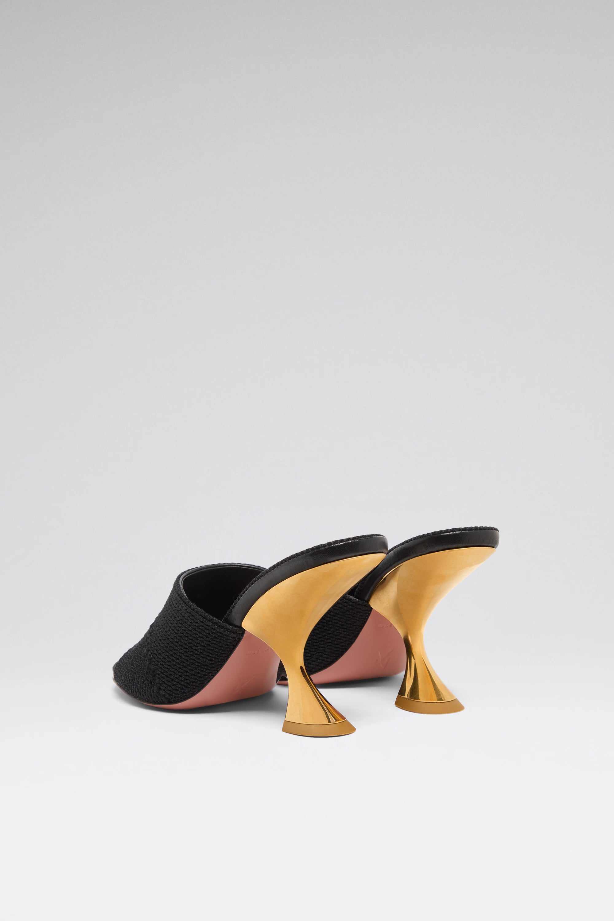 サンダル・ミュール Amina Muaddi Coffee Nappa Leather Taylor Slipper 90 Sandals Taylor Slipper 90 Coffee Nappa