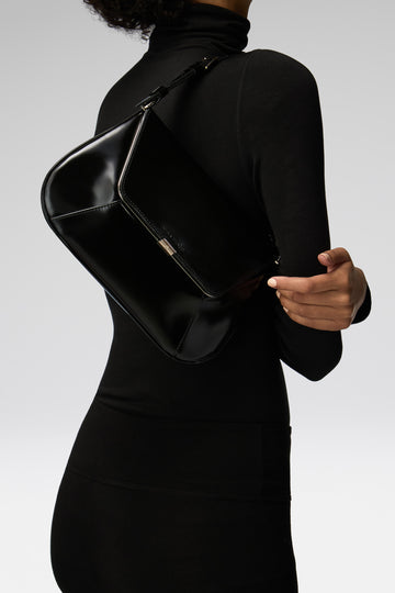 Ami Shoulder Bag Black Spazzolato