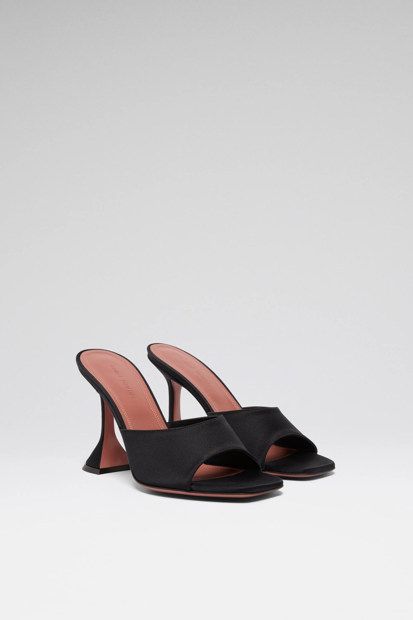 Lupita 95 slippers for women