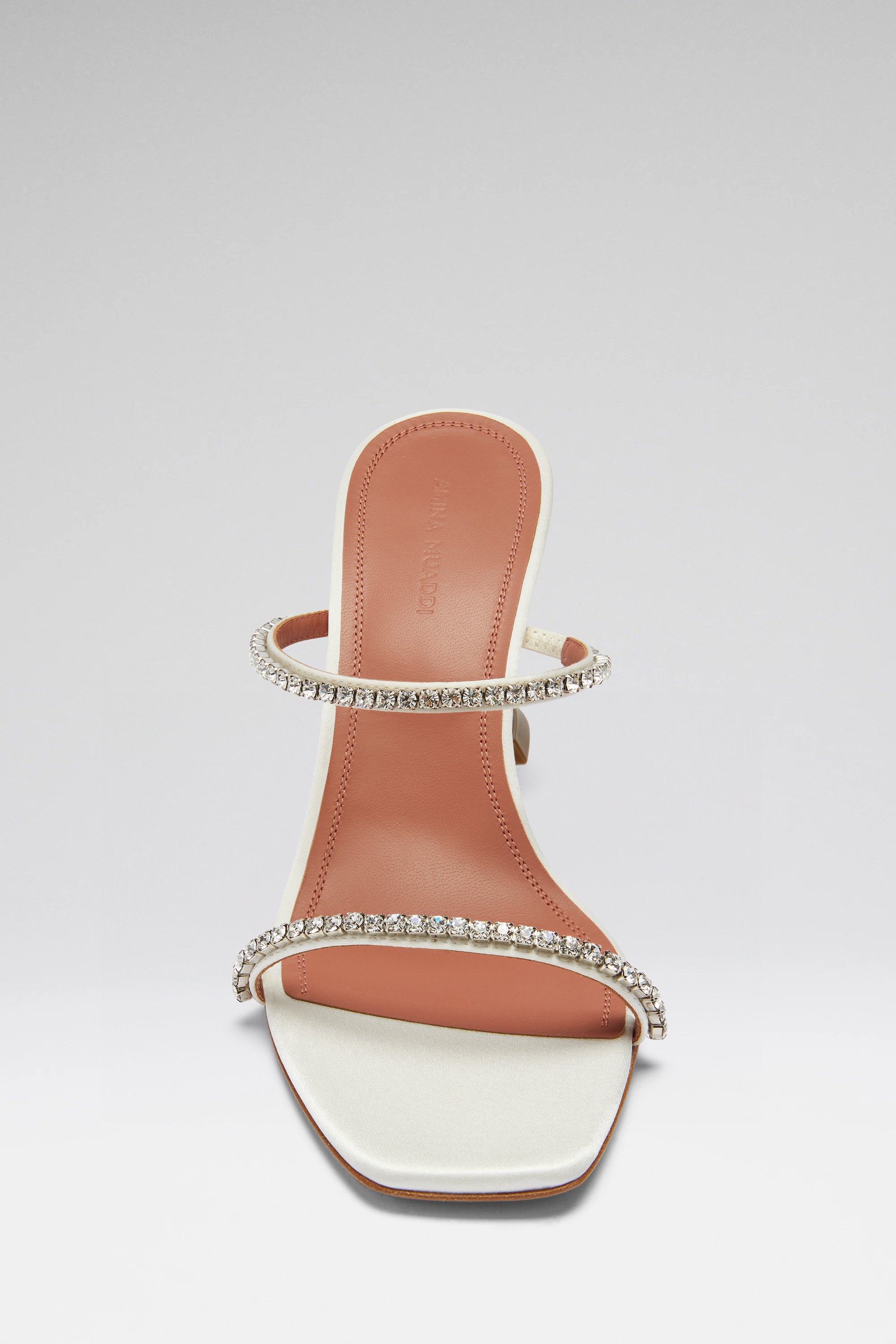 【関税込み】Amina Muaddi ホワイト Gilda ヒールサンダル Amina Muaddi: White Gilda Heeled Sandals | SSENSE