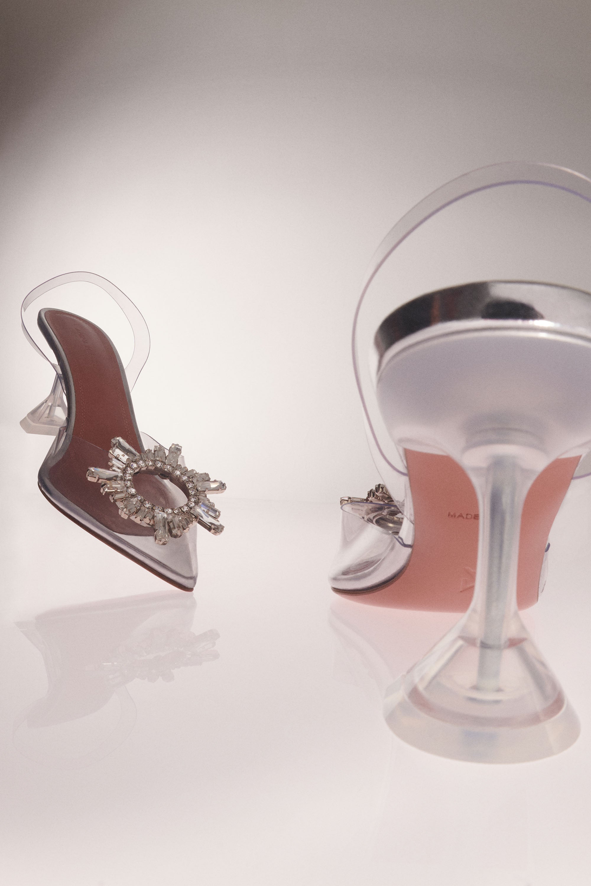 AMINA MUADDI BRIGITTEGLASSSLIPPERPVCTRANSPARENT 関税送料込 Amina Muaddi: Brown Brigitte Glass Heeled Sandals | SSENSE